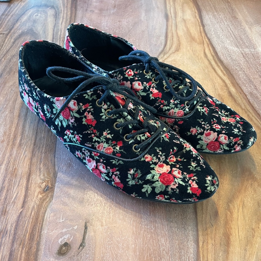 Velvet Floral Lace Up Shoes